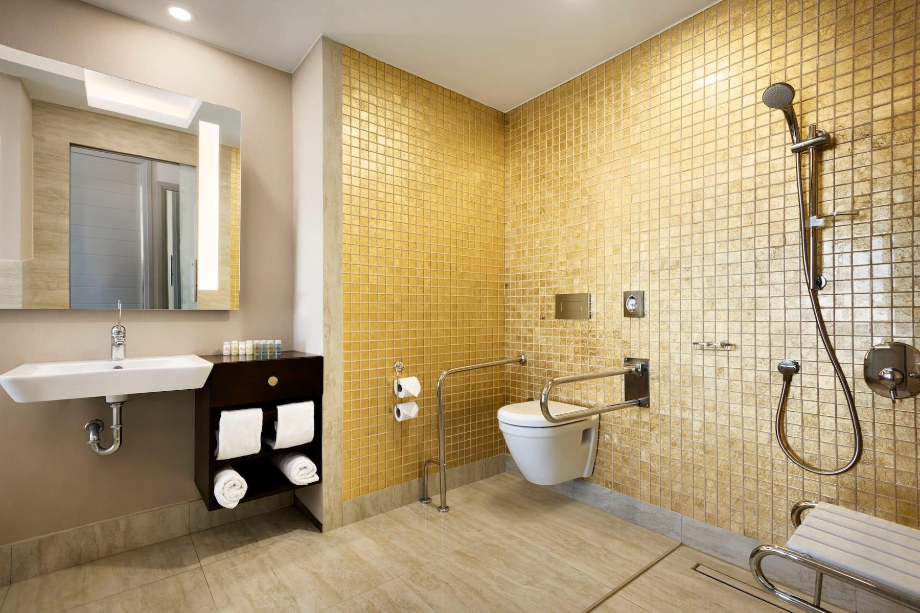 מלון Ramada By Wyndham İskenderun מראה חיצוני תמונה