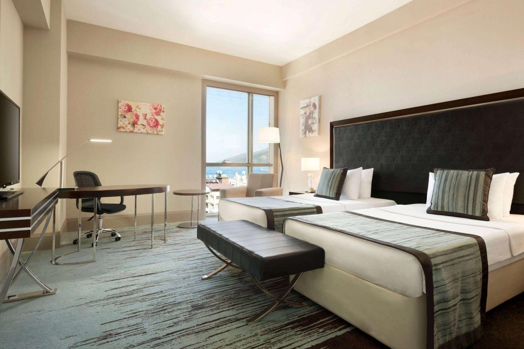 מלון Ramada By Wyndham İskenderun מראה חיצוני תמונה