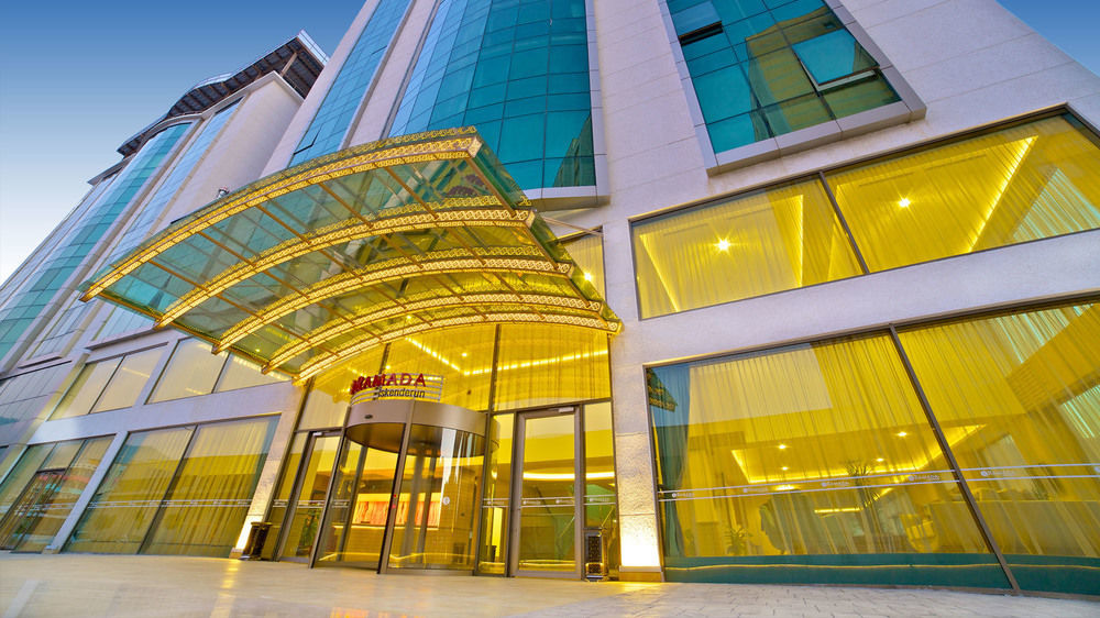 מלון Ramada By Wyndham İskenderun מראה חיצוני תמונה