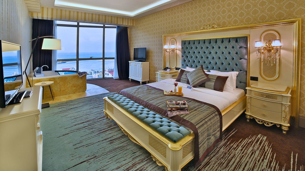 מלון Ramada By Wyndham İskenderun מראה חיצוני תמונה